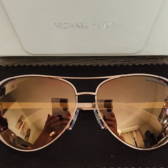 MICHAEL KORS AVIATORS - Picture 2 of 3